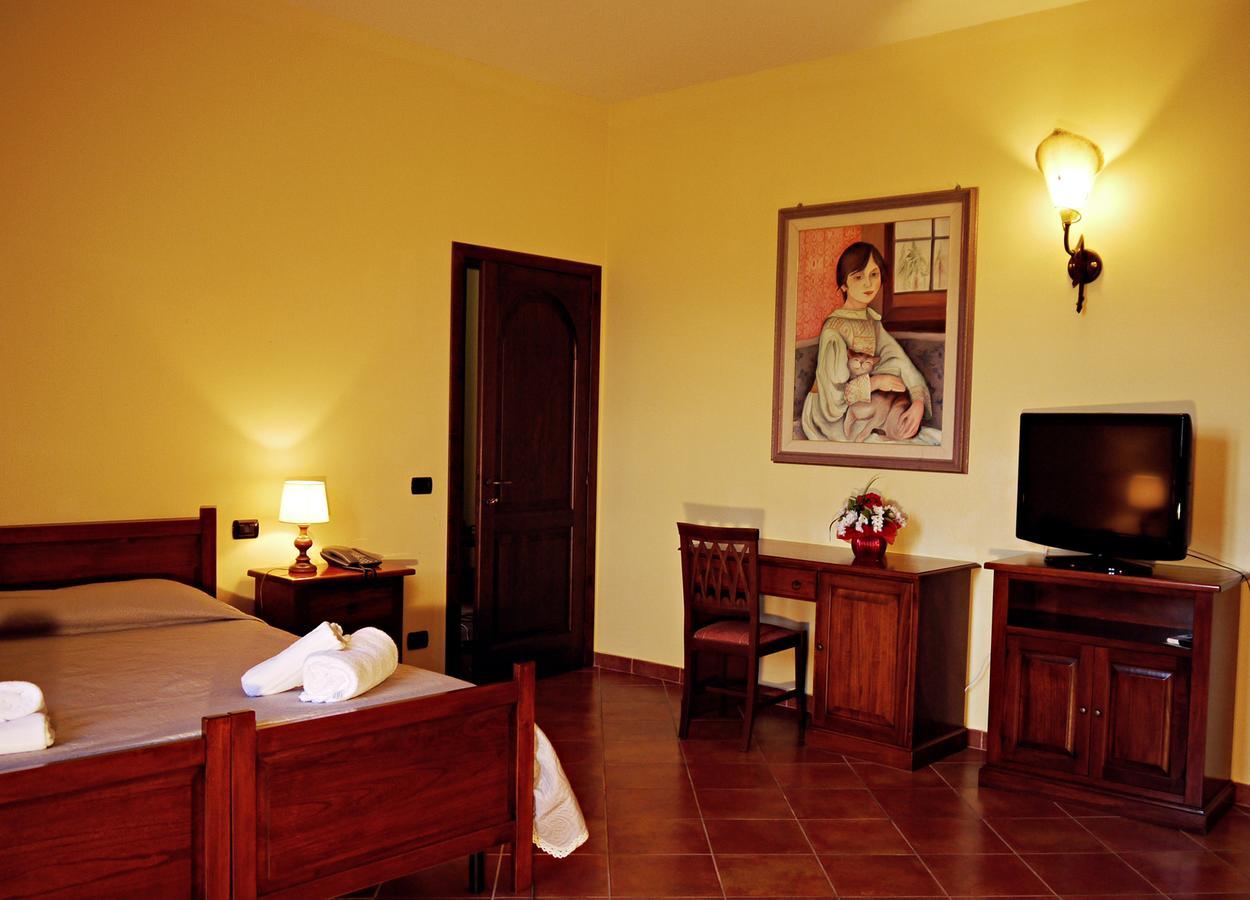 Tenuta Del Massimo Feudo Veroli ภายนอก รูปภาพ